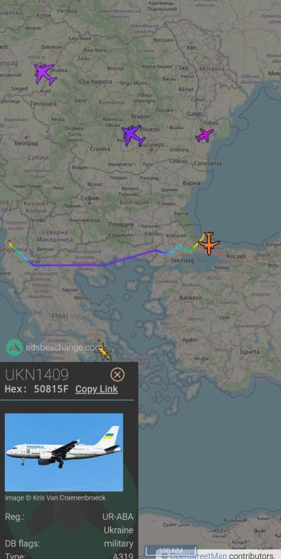 Борт Зеленского прибыл в Стамбул