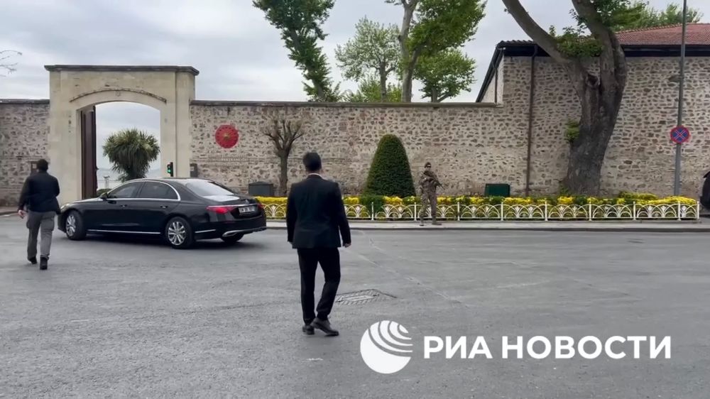 РИА Новости: в Стамбуле начались переговоры между Турцией, США и Украиной