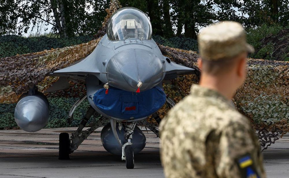 ������� �������: ������ F-16. ��������� ����������� ��� � ��� ������ �� �����, � ��� ��� ��������� F-16 ���� �� ������ ��������� � ������