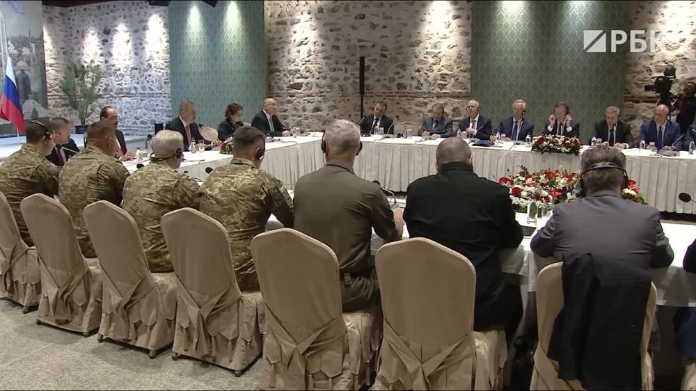 Полное видео с выступлением главы МИД Турции Хакана Фидана (с переводом на русский язык) на переговорах России и Украины в Стамбуле