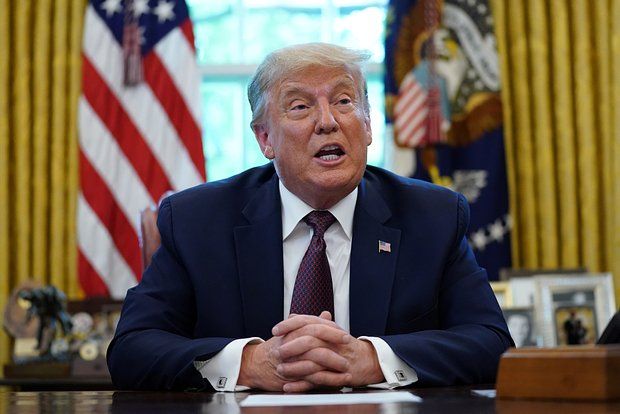 FT: Европе не стоит верить в смену отношения Трампа к России