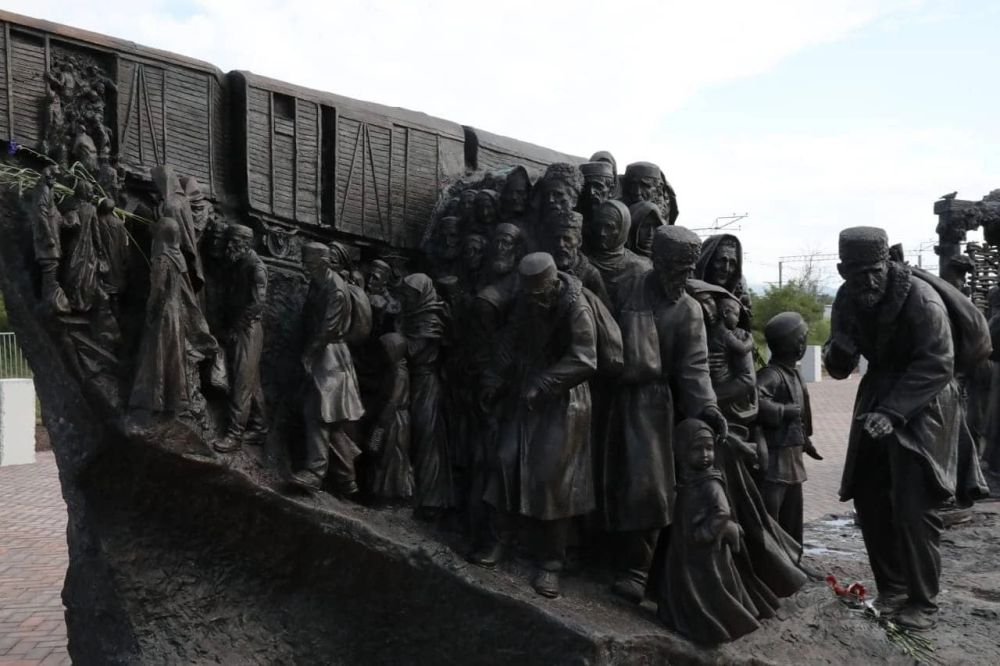 Киев и западные кураторы годами спекулировали на теме депортации народов Крыма