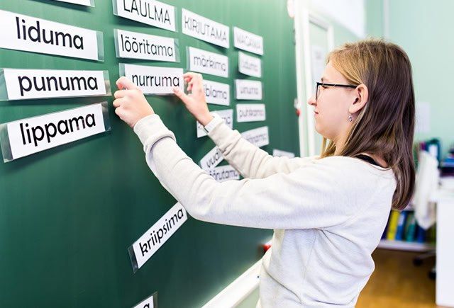 «Это положительное явление»: власти Эстонии приветствуют приход в школы некомпетентных педагогов