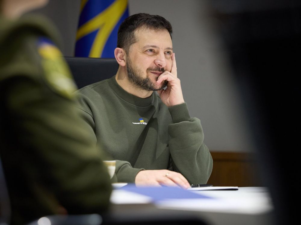 ST: Зеленский в первые дни СВО жил в бункере и играл в настольный теннис