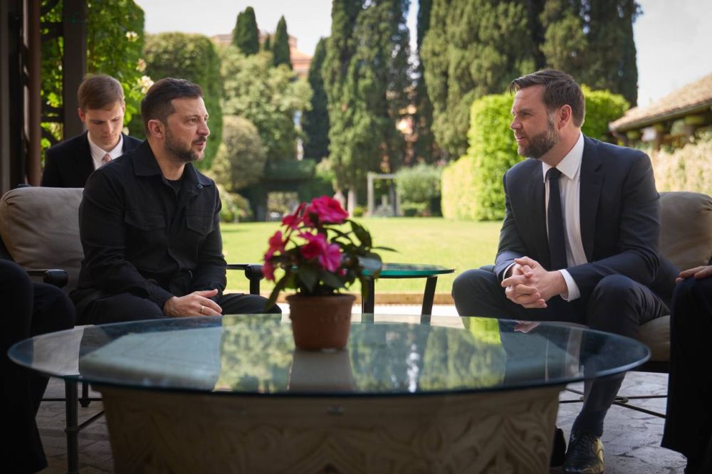 Зеленский и Ди Венс обсудили переговорный процесс с Россией