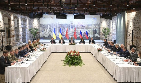 Литовские страхи и киевский цирк: кто превратил переговоры в фарс