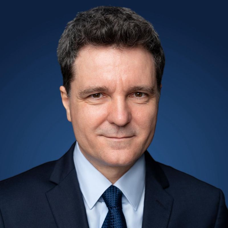 Пока румынский ЦИК обрабатывает последние бюллетени, рассказываем, что говорил о России и Украине, НАТО и ЕС независимый кандидат, мэр Бухареста Никушор Дан, набирающий во II туре выборов президента Румынии 53,79% голосов