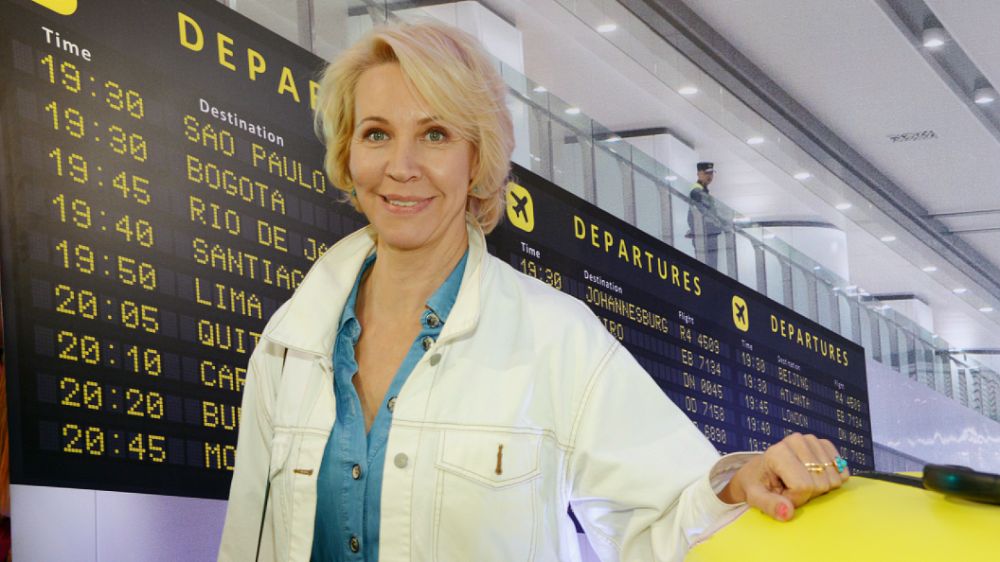 Поклонница ВСУ Лазарева* призвала русских поддержать извращенцев. Активисты просят в ответ закрыть её бизнес в России