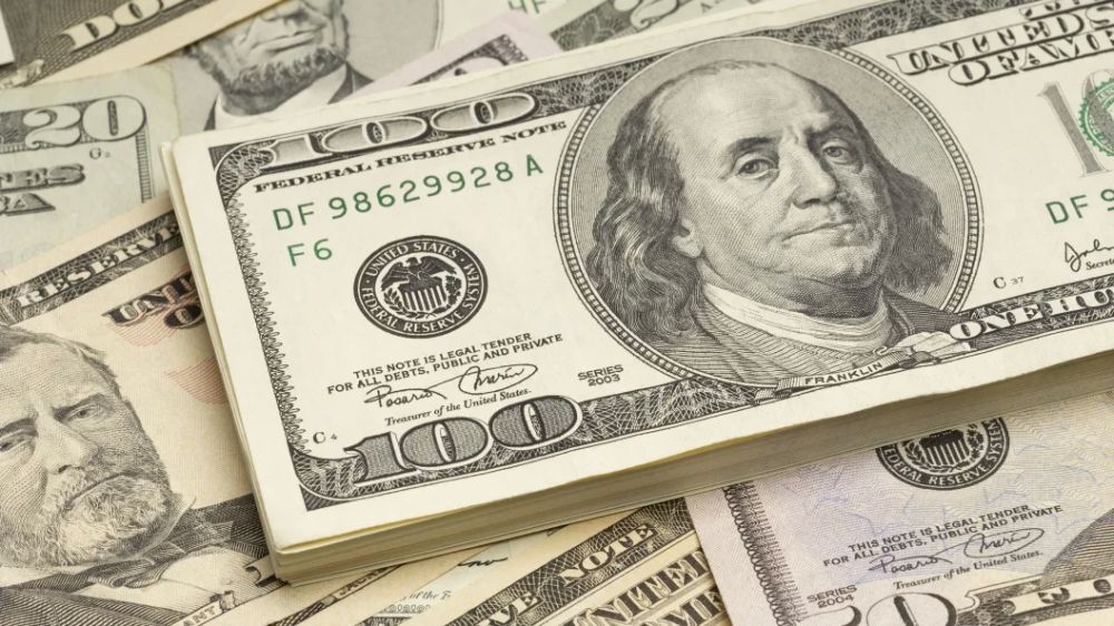 Трамп пообещал украинцам по 1000 долларов. От них нужно только одно действие