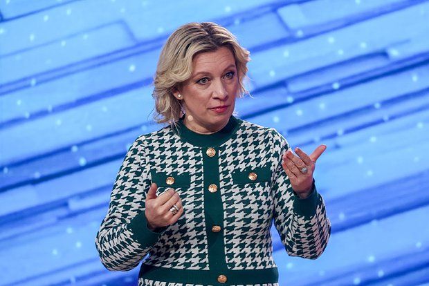 Захарова: Спектакль Зеленского с попыткой сорвать переговоры с РФ провалился
