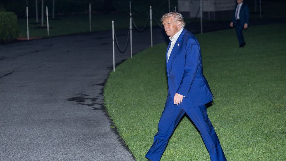 Трамп заявил о рассмотрении варианта с наращиванием поставок оружия Киеву