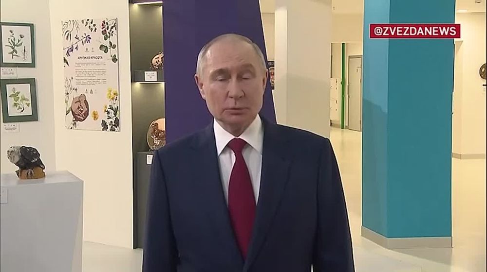 "Приятный джентльмен" — так охарактеризовал Владимира Путина Дональд Трамп после вчерашнего телефонного разговора