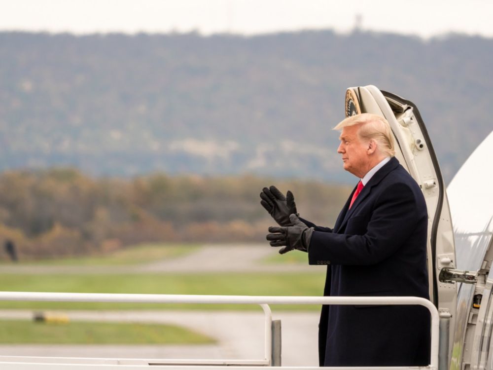 Трамп осадил Зеленского после его просьб о введении санкций против России