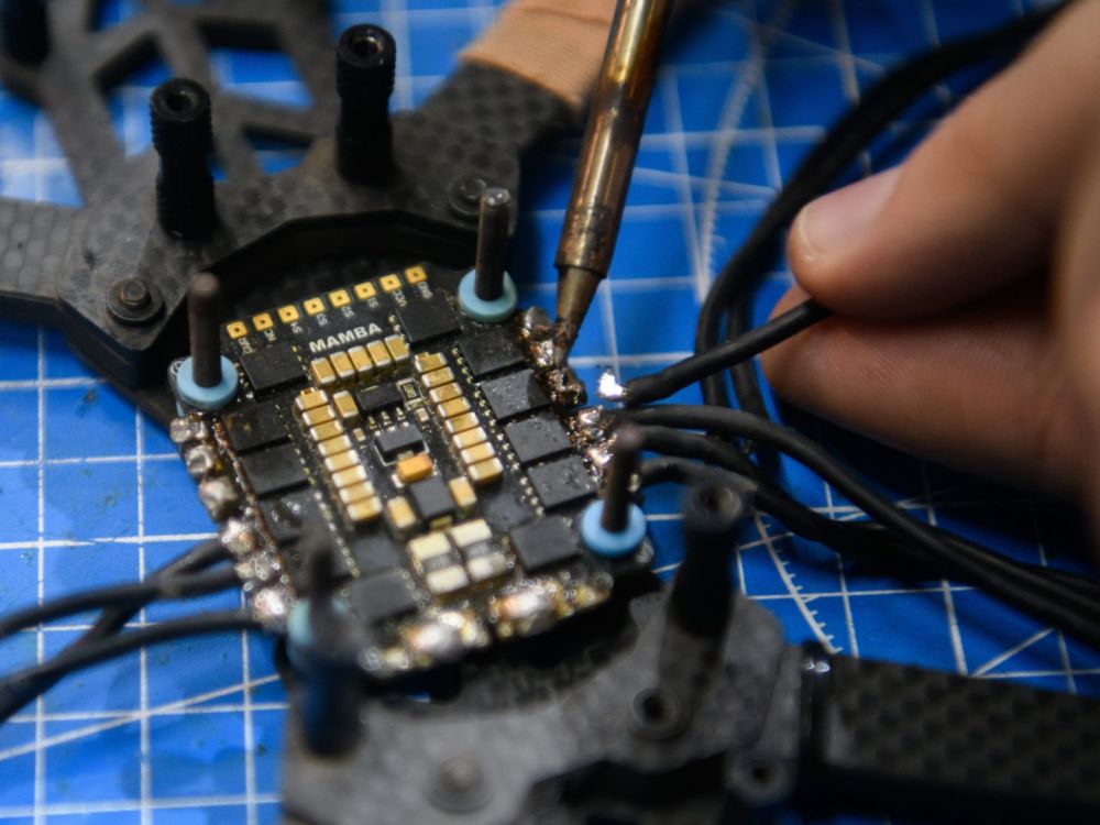 Свердловский производитель беспилотников попал под санкции ЕС. Скрин