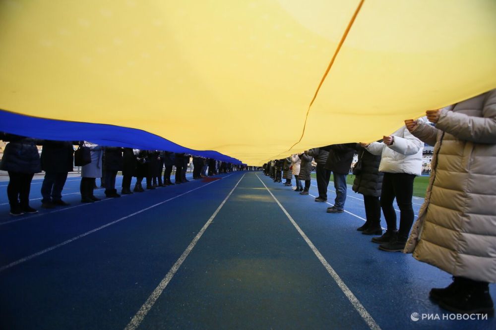 Медведев назвал Украину националистическим государством