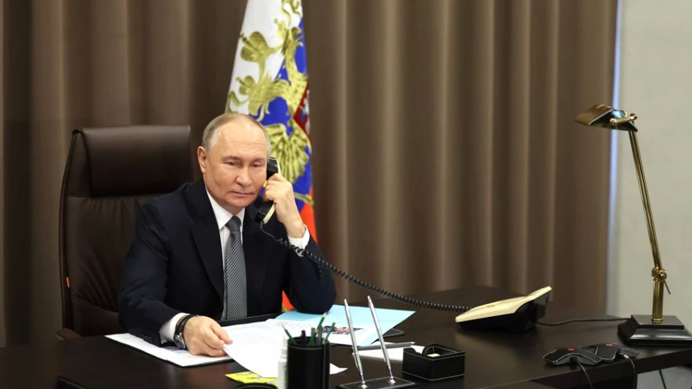 Трампу рассказали, кто запугивал Россию перед 9 Мая. Ушаков пояснил: "Путин не случайно упомянул"