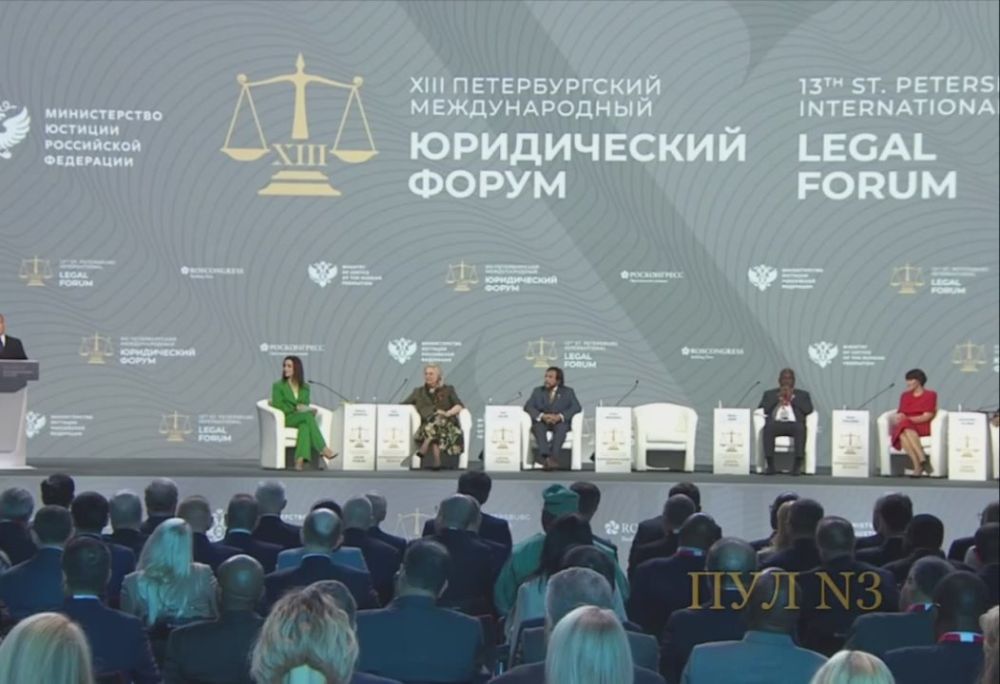 Медведев – о том, что на Украине не с кем подписывать мирное соглашение: