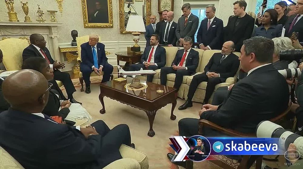 Рамафоса рассказал, что пытался научить Зеленского, как правильно вести мирные переговоры с Россией