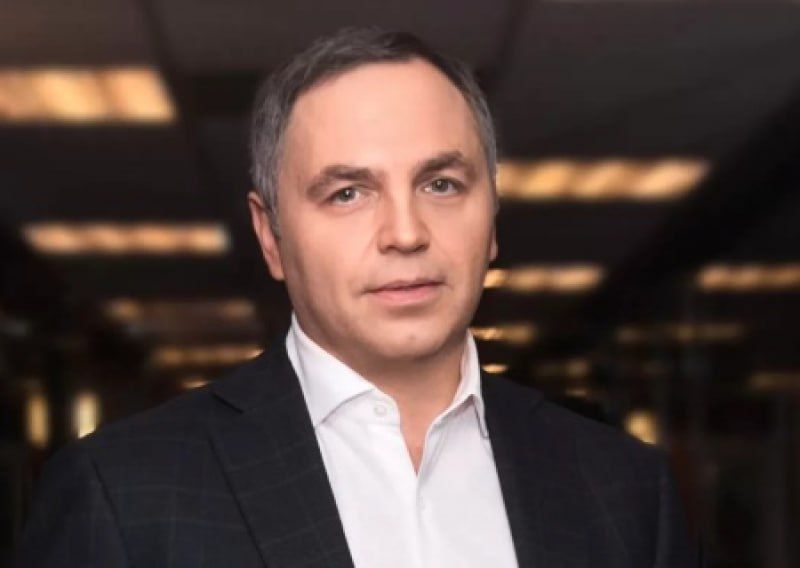 Украинский блогер Анатолий Шарий утверждает, что экс-советник Януковича Андрей Портнов, убитый сегодня в Испании, готовился обнародовать разоблачающие Зеленского данные