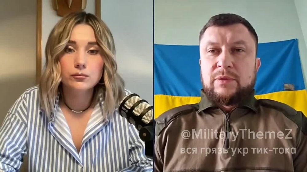 «Вот если Путин завтра остановит войну, Россия может перестать существовать. У них сейчас есть условно пол миллиона дураков, которые вернутся с войны в свои города и будут качать права и в итоге могут его снести. Он не...