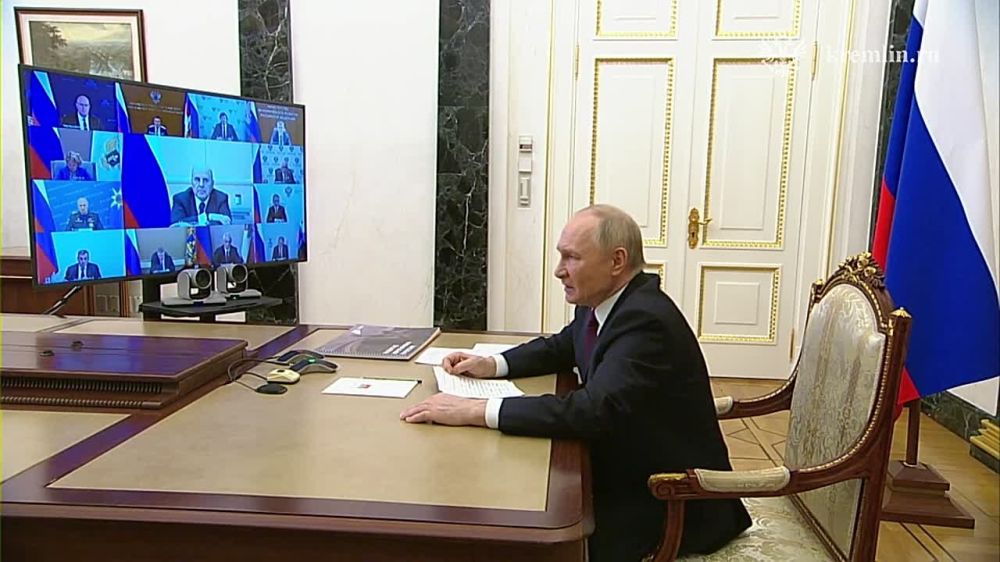 Владимир Путин в ходе совещания с членами Правительства обозначил несколько важных моментов: