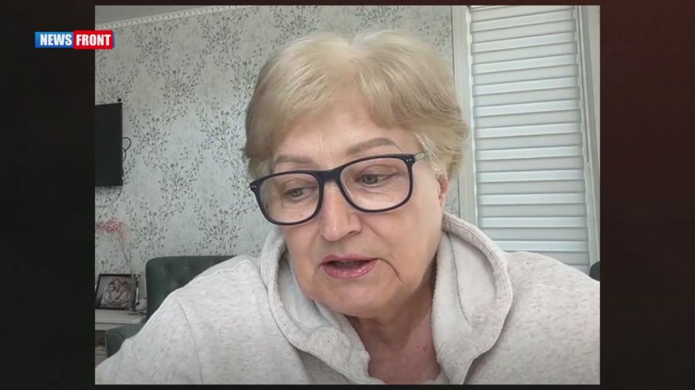 Украина для Запада падает в "болото ненужности", вариант хорошего будущего для нее только один — во взаимодействии с Российской Федерацией, заявила политический эксперт Елена Маркосян в эфире программы "Мнение"