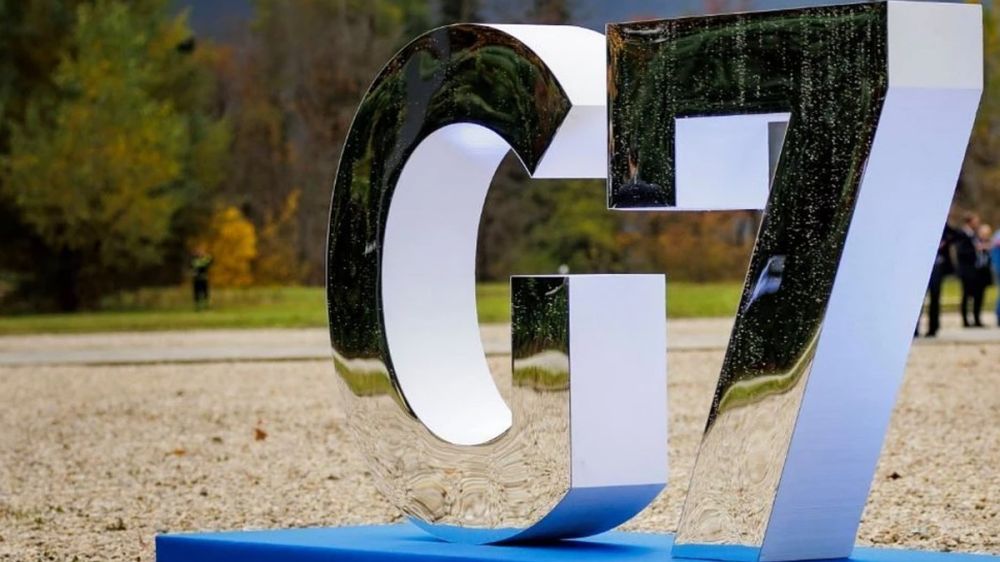 G7 пригрозила России ужесточением санкций при продолжении огня на Украине