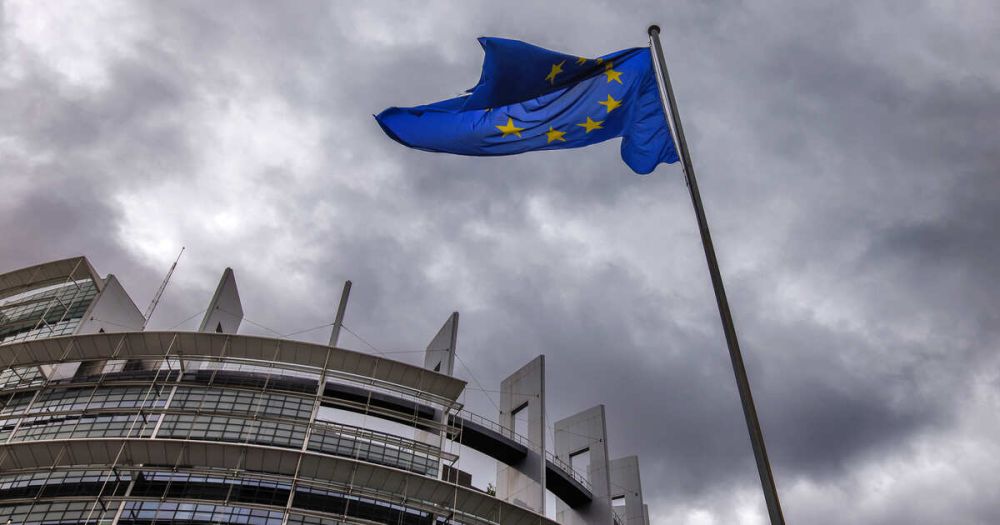 Орбан назвал абсурдной энергополитику ЕС за ее нацеленность на поддержку Украины