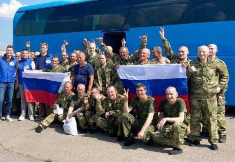 Сегодня на белорусско-украинской границе проходит самый масштабный обмен пленными между Россией и Украиной: 1000 на 1000