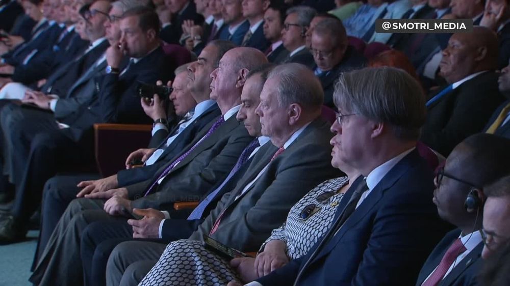 Труд Кучмы "Украина не Россия" стал фундаментом для украинских националистических элит — Лавров