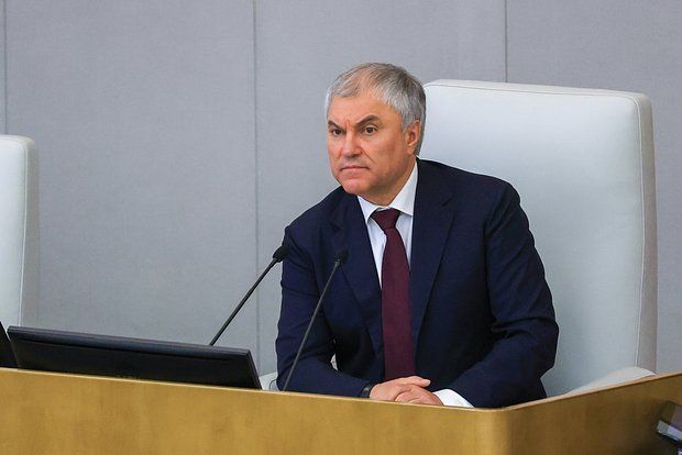 Володин: Армия России продолжает наступать, Зеленскому надо это осознать