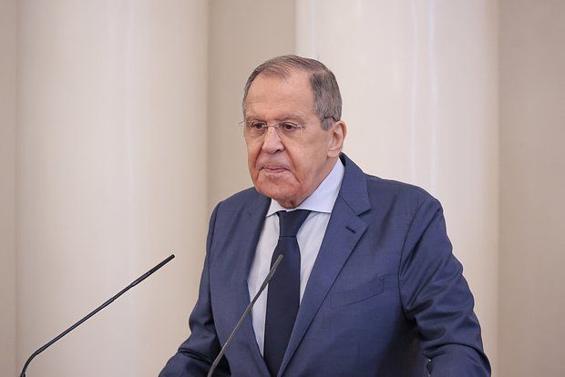 Лавров: Оставить русскоязычных украинцев под властью Киева будет преступлением