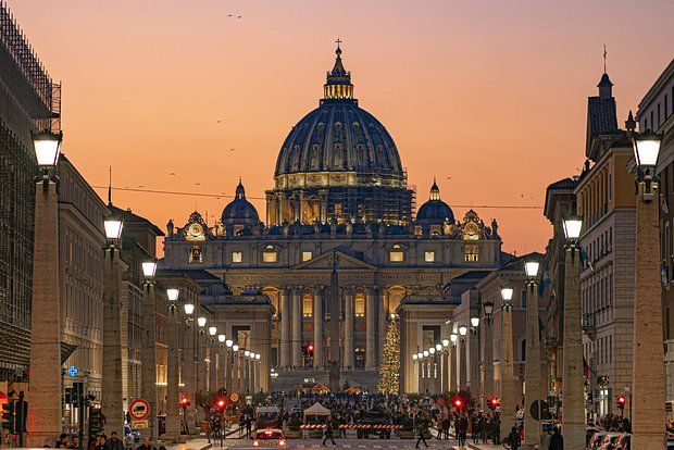 Лавров заявил о нереалистичности переговоров России и Украины в Ватикане