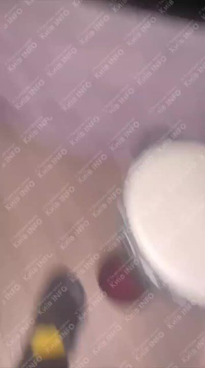 Кадры массированной атаки "Гераней" по целям в Киеве публикуют местные каналы