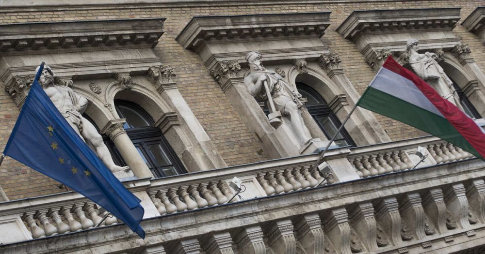 Евросоюз хочет официально лишить Венгрию права голоса