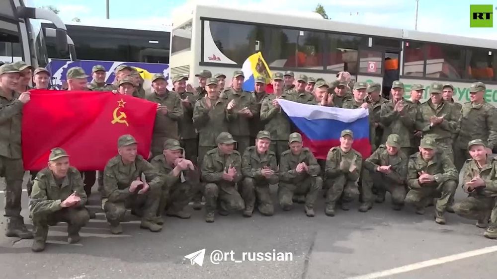 Минобороны показало видео с возвращёнными российскими военными после обмена с Украиной