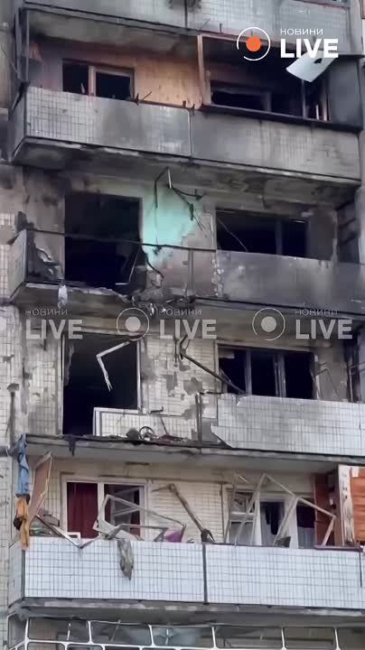 Последствия удара по Киеву ракетами и БЛА: