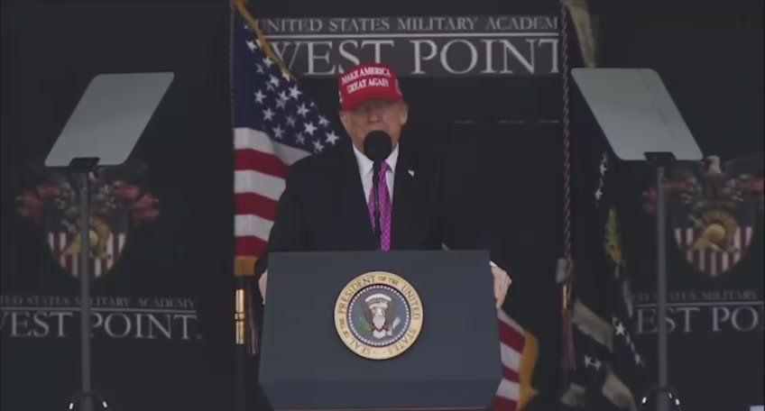 «США не будут нести демократию в мир под дулом пистолета» — Трамп