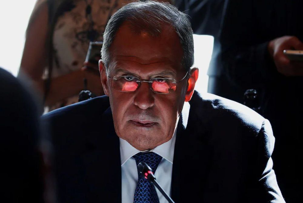 Воюем до конца. Сегодня министр иностранных дел РФ Сергей Лавров выступил с рядом заявлений, которые проясняют позицию России: "Вопрос о легитимности Зеленского будет иметь принципиальное значение, когда дело дойдет до...