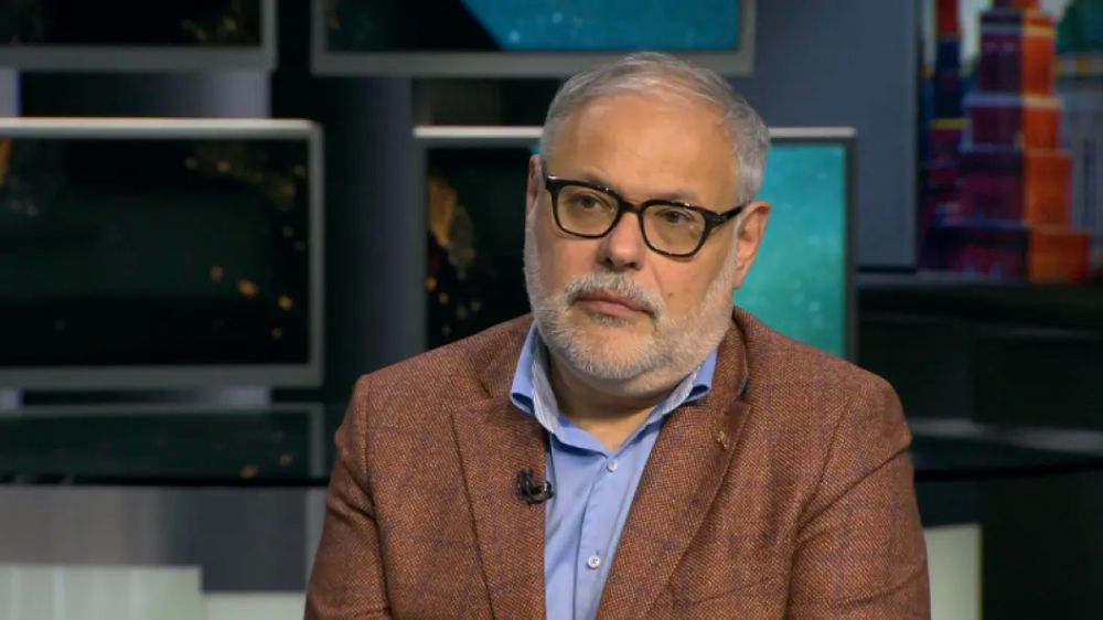 "Трампу срочно понадобился разговор с Путиным": Хазин видит проблемы у США