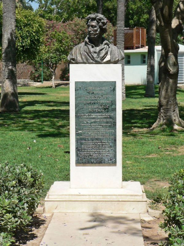 О борьбе с памятниками и разумом