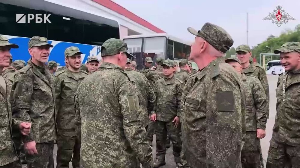 Всего в рамках масштабного обмена в Россию вернулись 880 военных и 120 мирных граждан