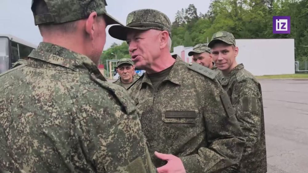 Минобороны России опубликовало кадры с военнослужащими, вернувшимися из украинского плена в рамках финального этапа обмена по формуле "1000 на 1000"