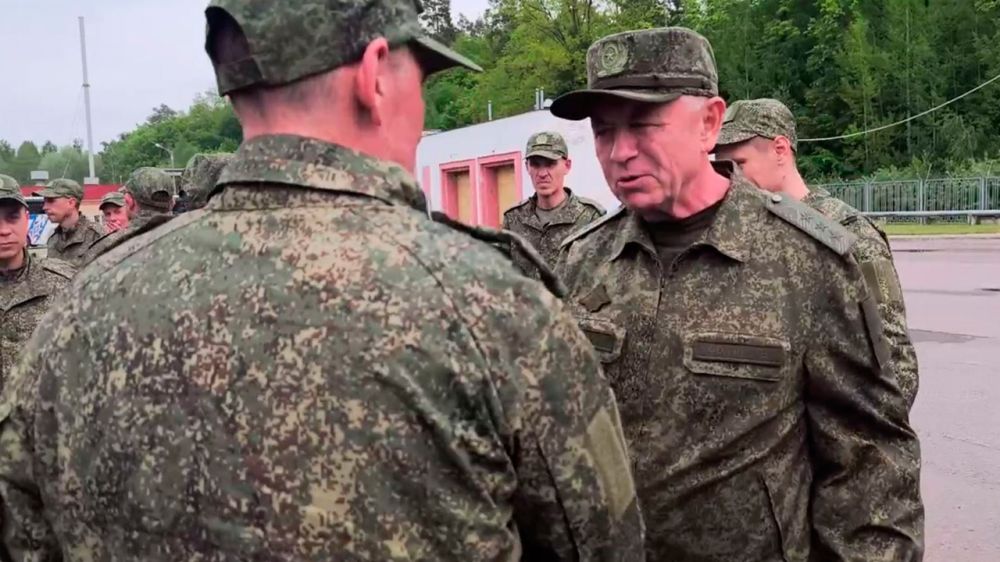 Фомин встретил третью группу освобожденных военнопленных