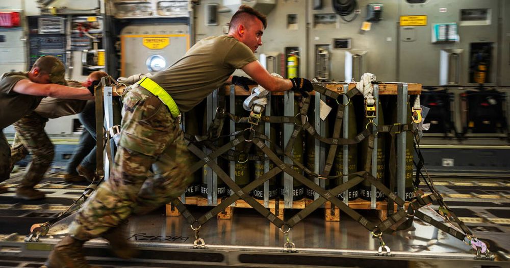 Bloomberg: Европа будет покупать оружие у США для отправки на Украину