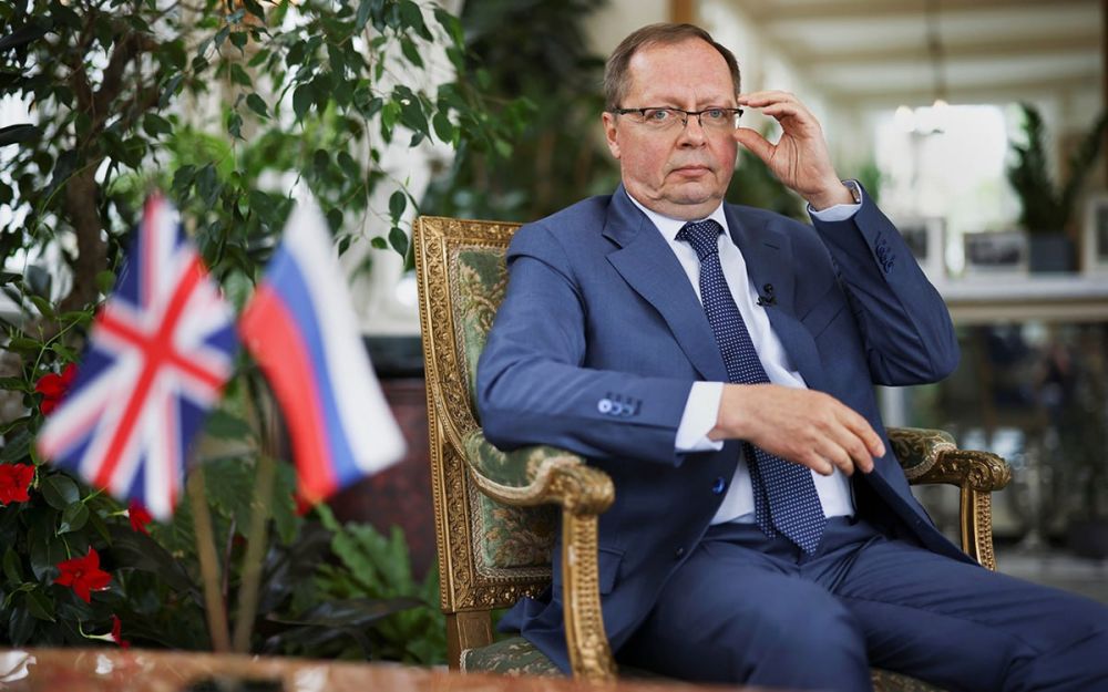 Британские дипломаты разучились разговаривать без ультиматумов