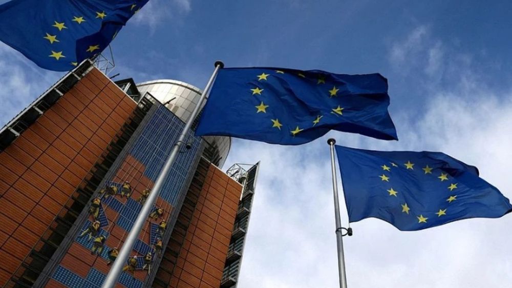 Чтобы финансировать Зеленского: в Бразилии раскрыли, что может оказаться в новом пакете антироссийских санкций