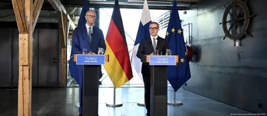 Сергей Колясников: Экономика Германии может третий год подряд оказаться в рецессии — такой мрачный прогноз содержится в свежем исследовании Немецкой промышленно-торговой палаты, основанном на опросе 23 тысяч компаний