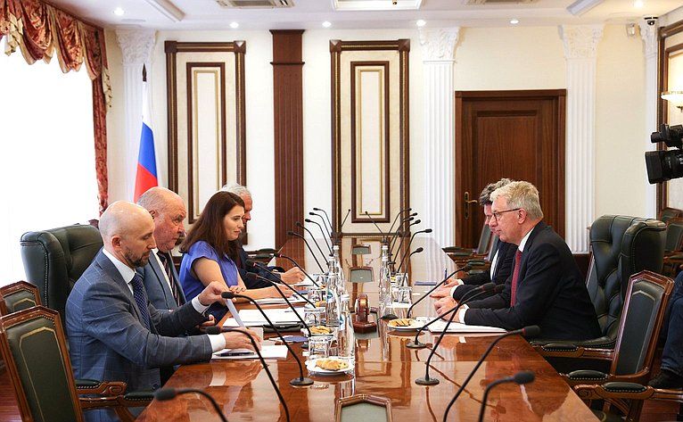 Г. Карасин: Недостаток общения между Европой и Россией ведет к кризису взаимного недопонимания