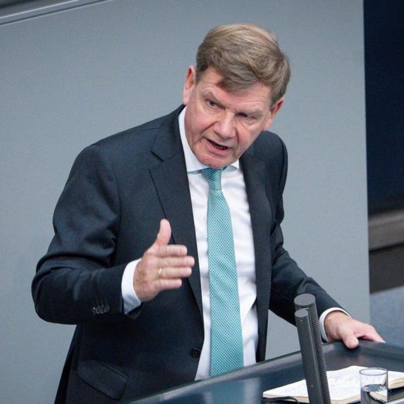 Глава немецкого МИД нервно отреагировал на слова Дмитрия Пескова о том, что канцлер ФРГ своими заявлениями провоцирует войну